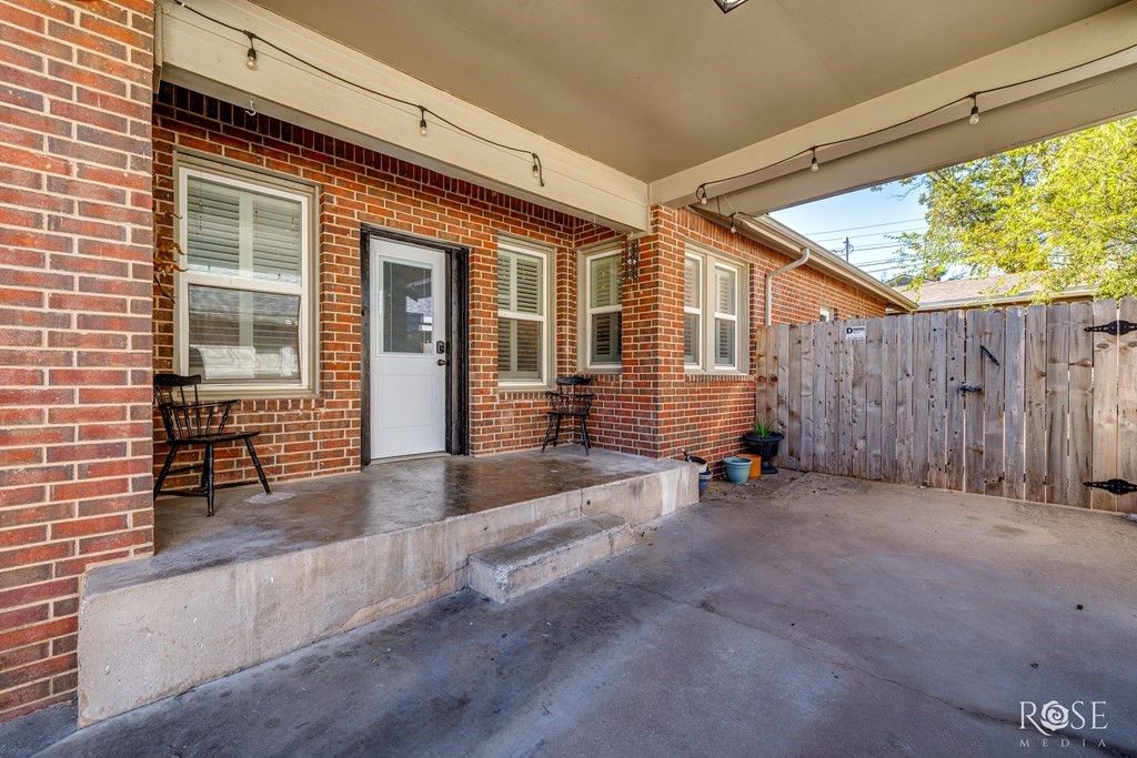 Image 35 of property listing at 423 S Washington Drive, San Angelo, TX 76901