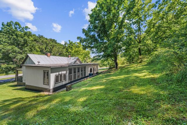 1854 Popes Chapel Rd, Thompsons Station, TN 37179