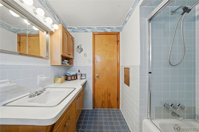 30 Jane Drive, Cheektowaga, NY 14227