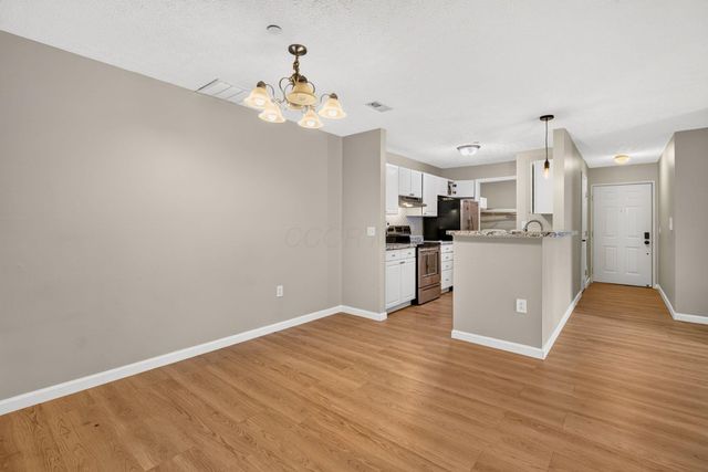 2317 Vicente Court, 101, Columbus, OH 43235