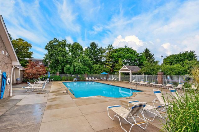 2317 Vicente Court, 101, Columbus, OH 43235