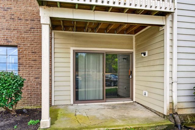 2317 Vicente Court, 101, Columbus, OH 43235