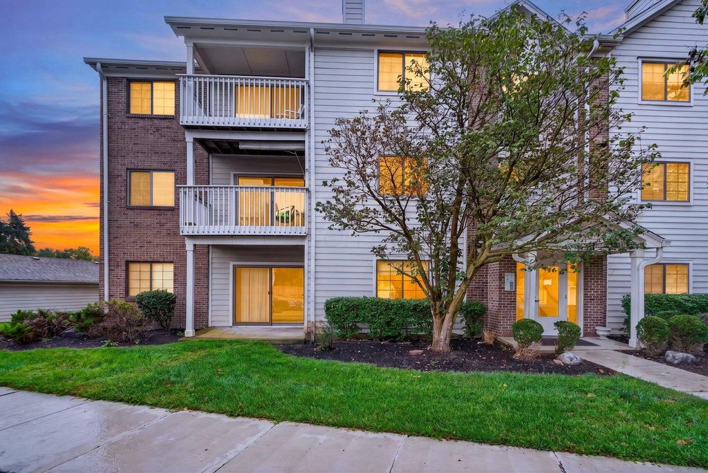 2317 Vicente Court, 101, Columbus, OH 43235