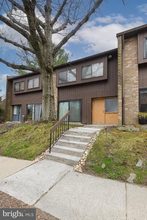 Image 32 of property listing at 45 PENNY LN #45, Baltimore, MD 21209