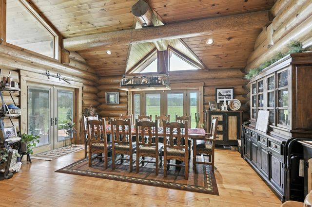 560 County Road 170, Diamond, MO 64840