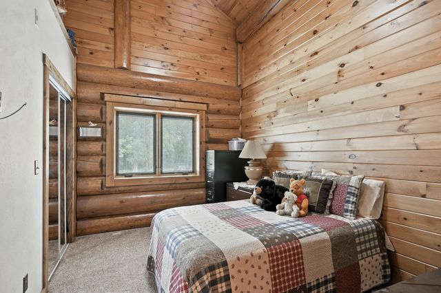 560 County Road 170, Diamond, MO 64840