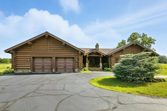 560 County Road 170, Diamond, MO 64840