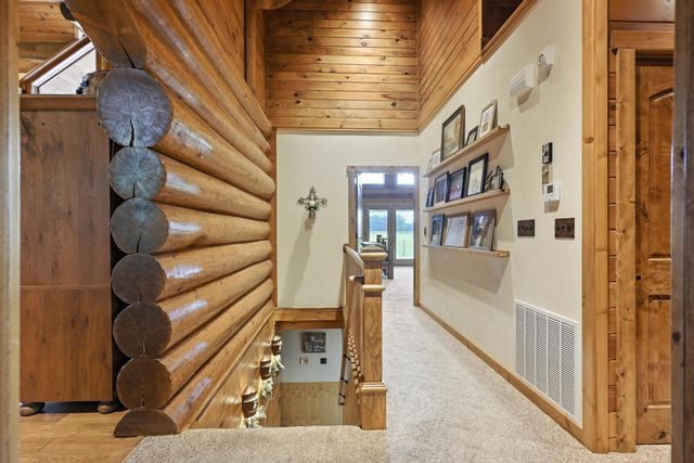 560 County Road 170, Diamond, MO 64840