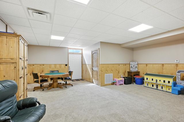 560 County Road 170, Diamond, MO 64840