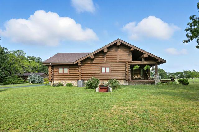 560 County Road 170, Diamond, MO 64840