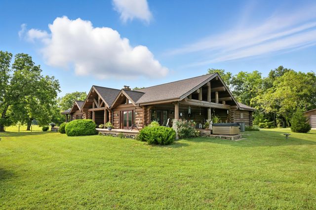 560 County Road 170, Diamond, MO 64840