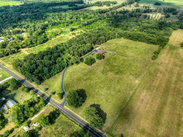 560 County Road 170, Diamond, MO 64840