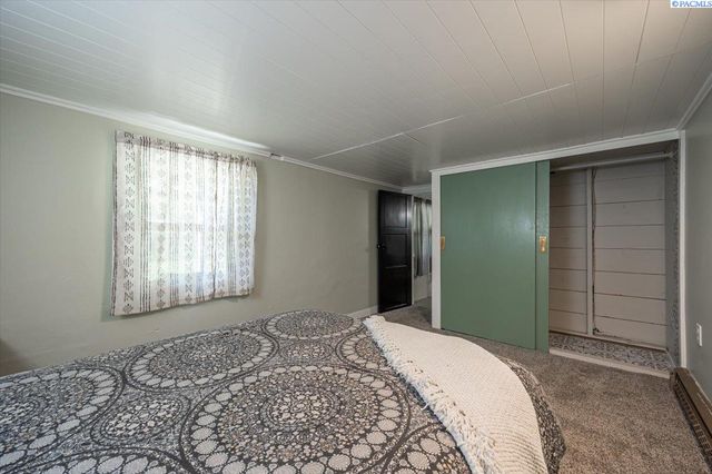 805 Babs Ave, Benton City, WA 99320
