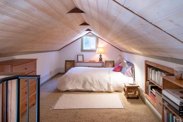 10901 Gurley Ln, Mendocino, CA 95460