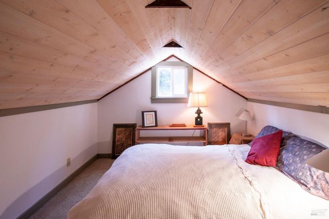 10901 Gurley Ln, Mendocino, CA 95460