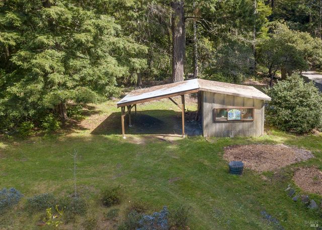 10901 Gurley Ln, Mendocino, CA 95460