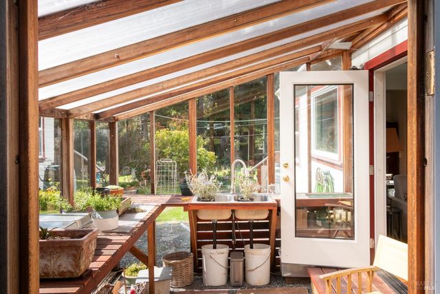 10901 Gurley Ln, Mendocino, CA 95460