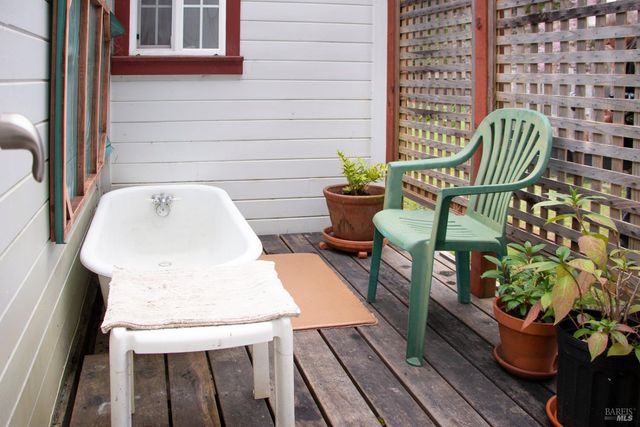 10901 Gurley Ln, Mendocino, CA 95460