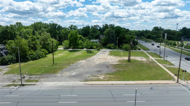 27377 Michigan Avenue, Inkster, MI 48141