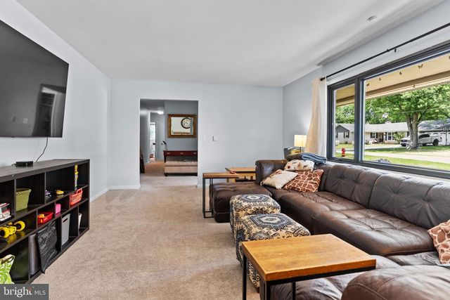 45 MULLIGAN DR, Etters, PA 17319