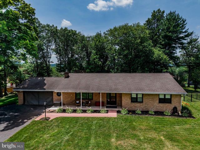 45 MULLIGAN DR, Etters, PA 17319