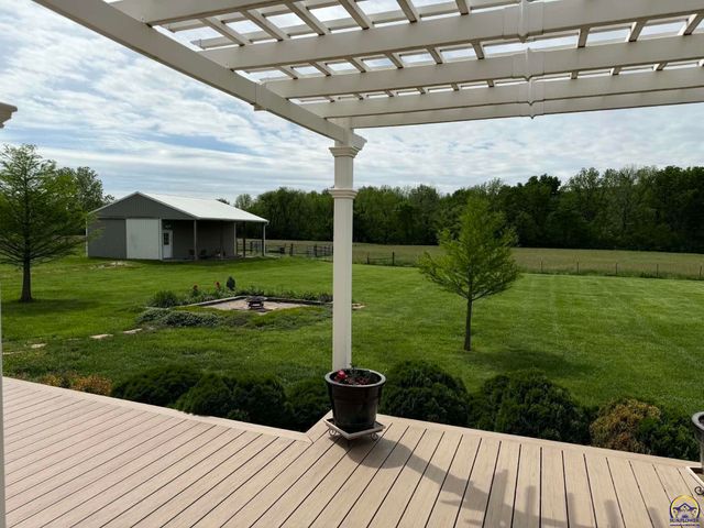 25029 Dehoff RD, Tonganoxie, KS 66086