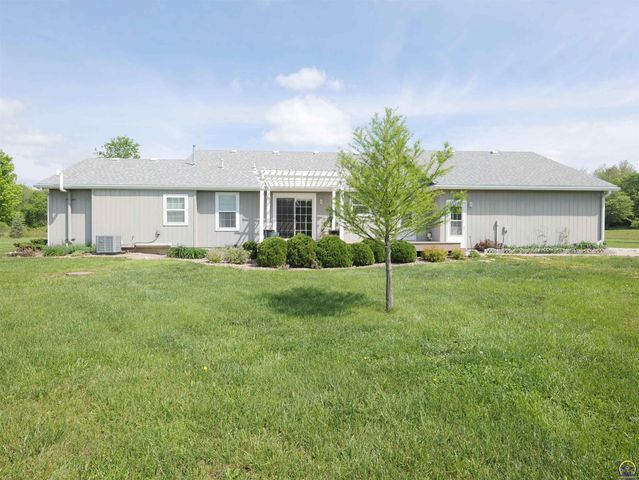 25029 Dehoff RD, Tonganoxie, KS 66086