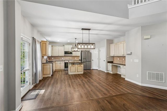 148 Gemstone Lane, Acworth, GA 30101
