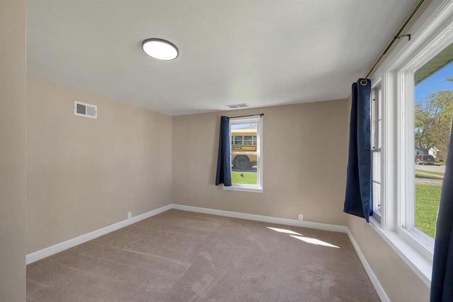 329 S JAMES STREET, Kimberly, WI 54136