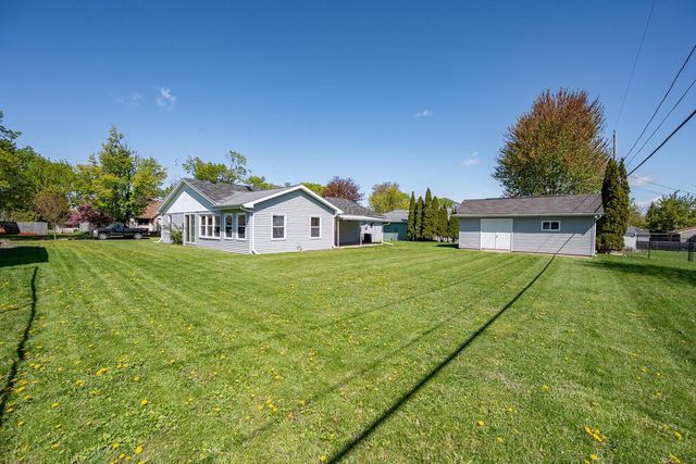 329 S JAMES STREET, Kimberly, WI 54136