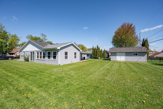 329 S JAMES STREET, Kimberly, WI 54136