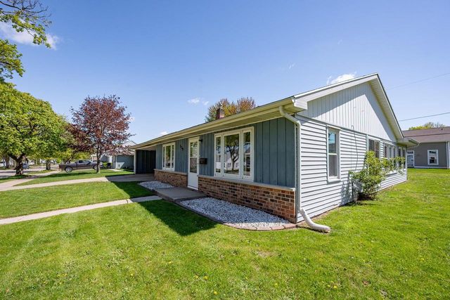 329 S JAMES STREET, Kimberly, WI 54136