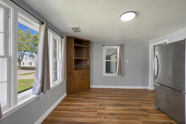 329 S JAMES STREET, Kimberly, WI 54136