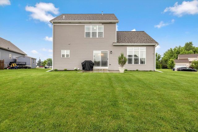 129 N Wild Flower LANE, Elkhorn, WI 53121