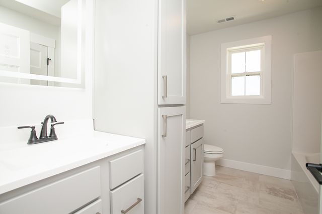 2194 Corrigan Way, Normal, IL 61761