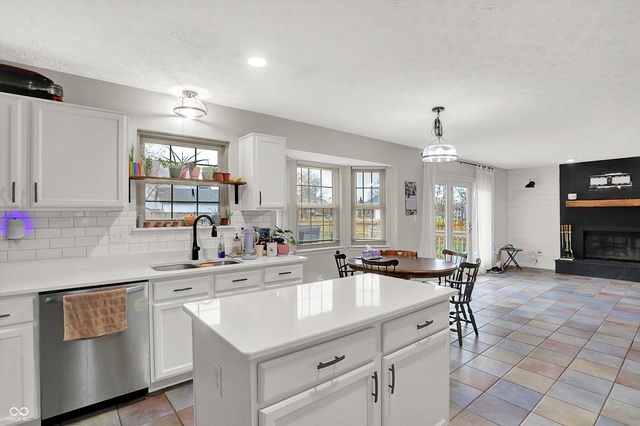 205 Myers Lake Drive, Noblesville, IN 46062