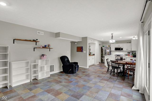 205 Myers Lake Drive, Noblesville, IN 46062