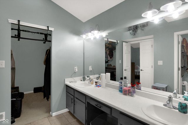 205 Myers Lake Drive, Noblesville, IN 46062