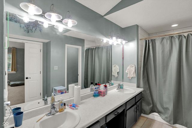 205 Myers Lake Drive, Noblesville, IN 46062