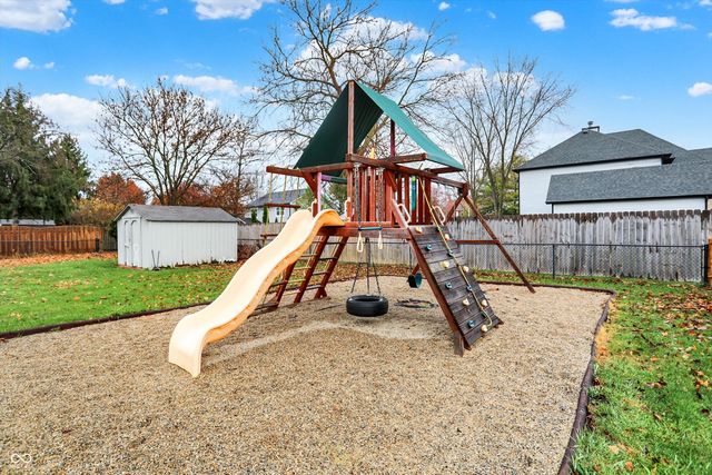 205 Myers Lake Drive, Noblesville, IN 46062