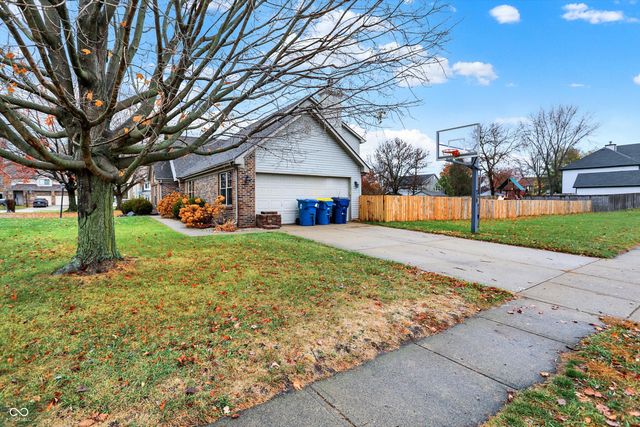 205 Myers Lake Drive, Noblesville, IN 46062