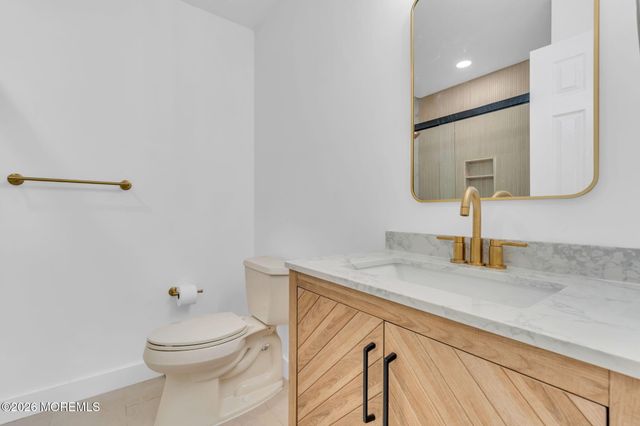 2 Sabinas Street, Toms River, NJ 08757