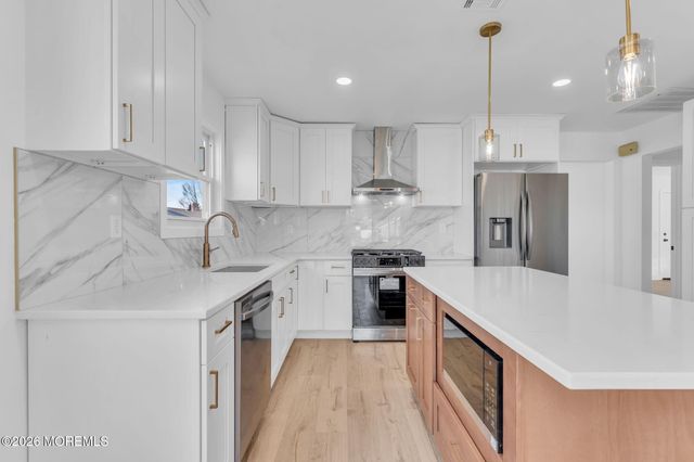 2 Sabinas Street, Toms River, NJ 08757