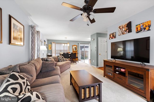 1009 HEATHER LN, Quakertown, PA 18951