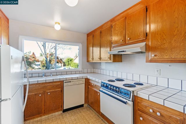 4462 Machado Dr, Concord, CA 94521