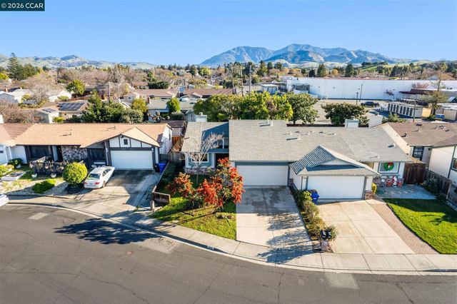 4462 Machado Dr, Concord, CA 94521