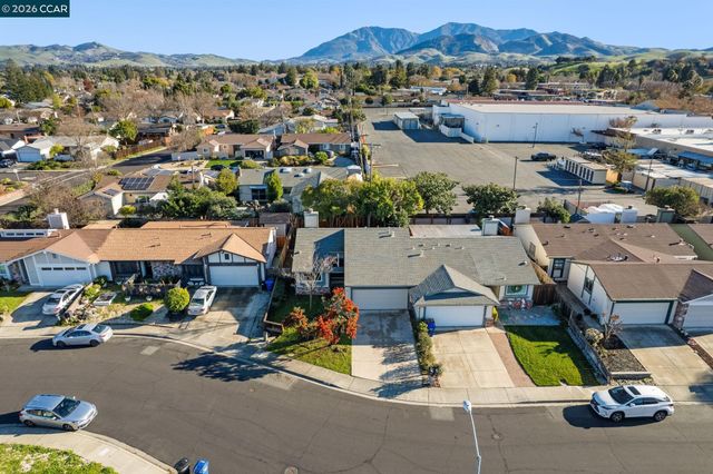 4462 Machado Dr, Concord, CA 94521