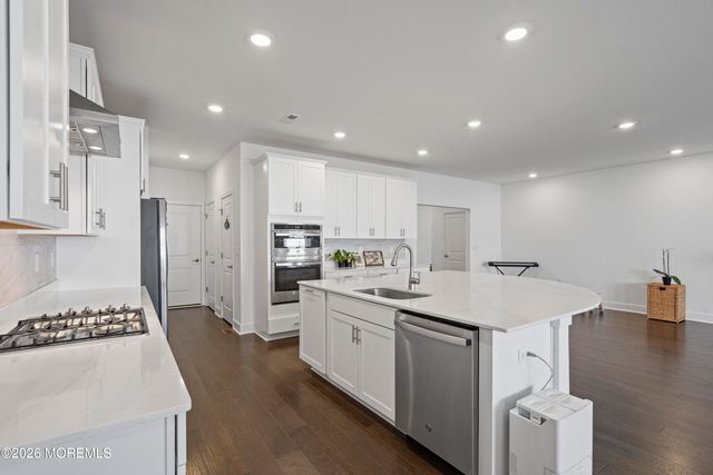 1404 Journey Avenue, Marlboro, NJ 07746