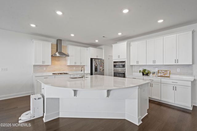 1404 Journey Avenue, Marlboro, NJ 07746
