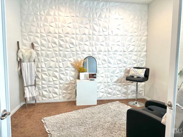 18 Claudia Autumn Drive, Bakersfield, CA 93314